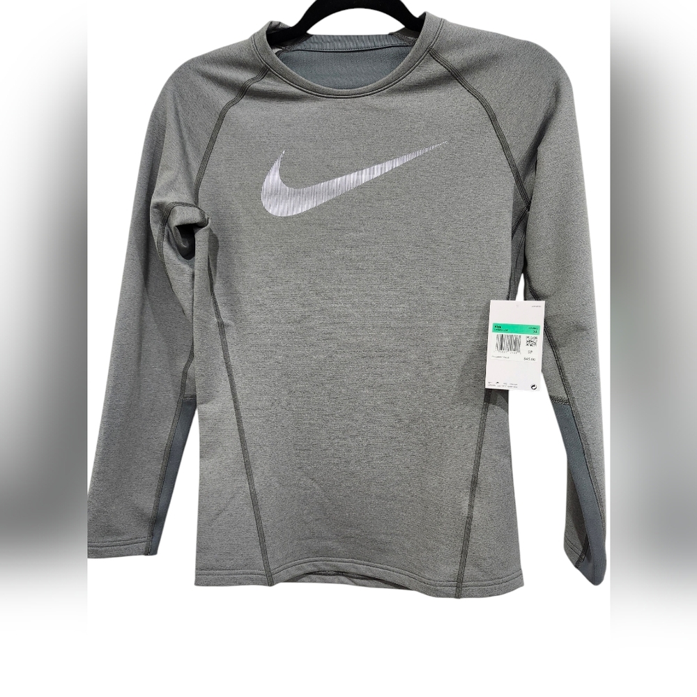 Nike Big Boys' Pro Warm Long-Sleeve Top -Grey